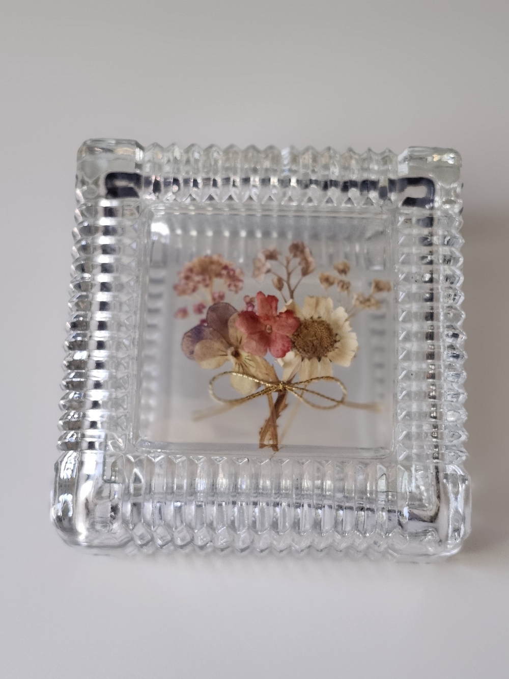 Vintage Crystal Glass with Dried Pressed Flowers Lidded Trinket Box